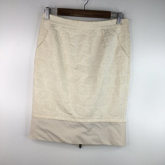 BCBGMAXAZRIA  Back Zipper Pencil Skirt Size 4 - Picture 1 of 7